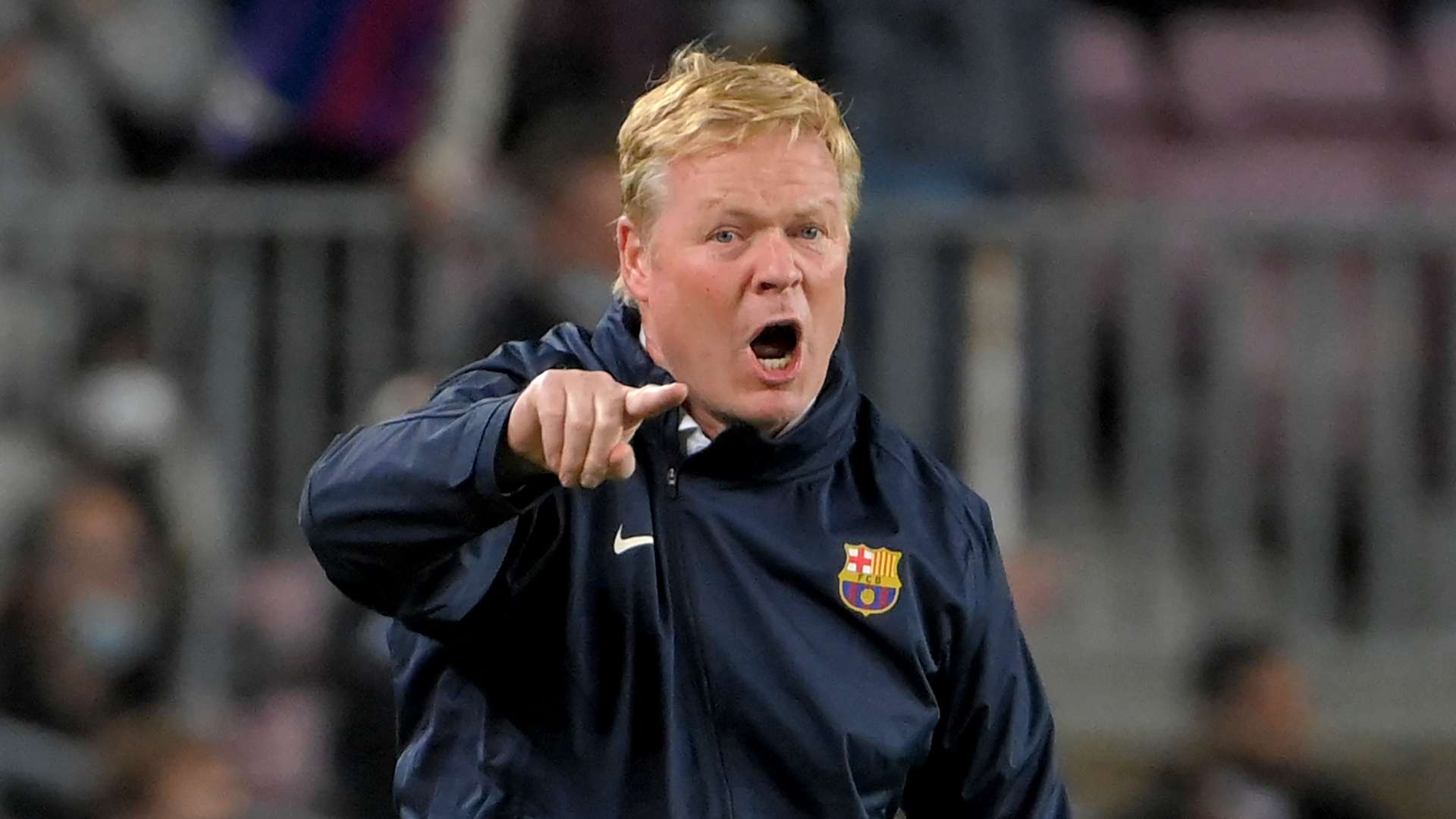 伍能够在男 伍能够在男