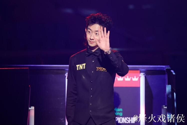 中国选手首秀抢眼！斯诺克苏格兰赛首日7胜2负，两人爆冷仅负一场